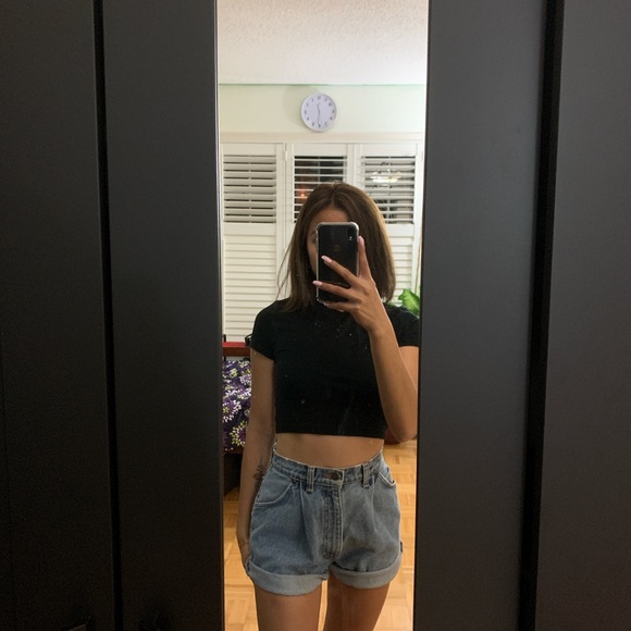 Vintage Levi Mom Shorts - Picture 1 of 4